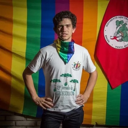 Professor e ativista LGBT ligado ao PT e MST é achado carbonizado