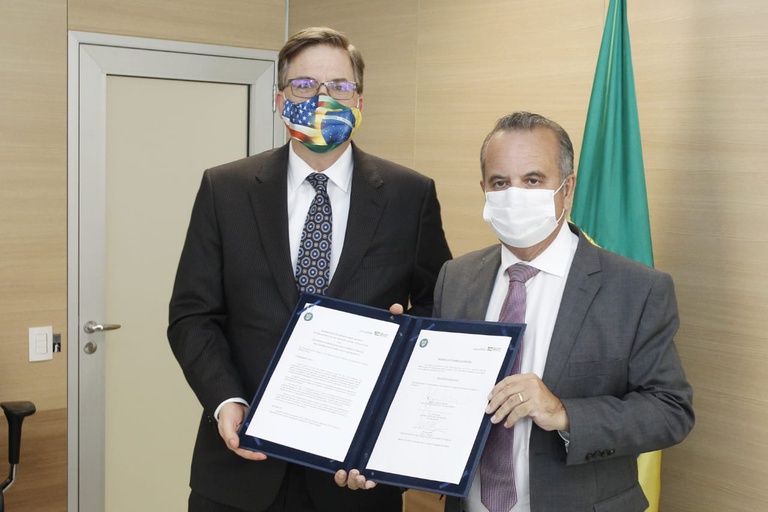 Governo Bolsonaro firma parceria com EUA para modelar projetos de infraestrutura