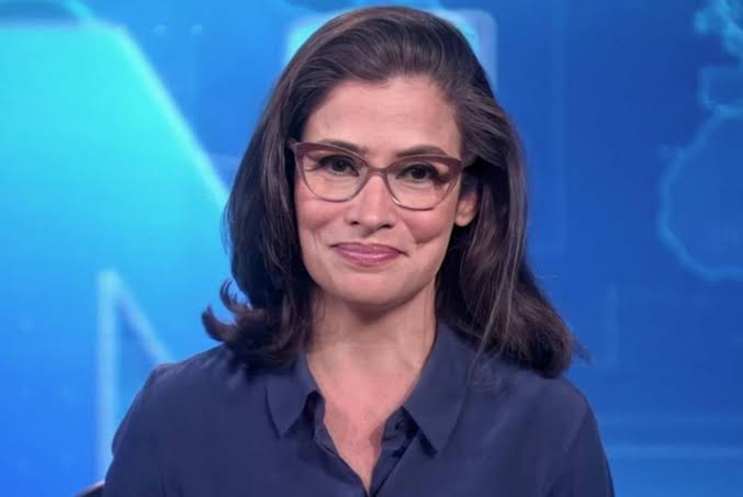 VÍDEO: Apresentadora do JN chama Bolsonaro de “ex-presidente”; veja