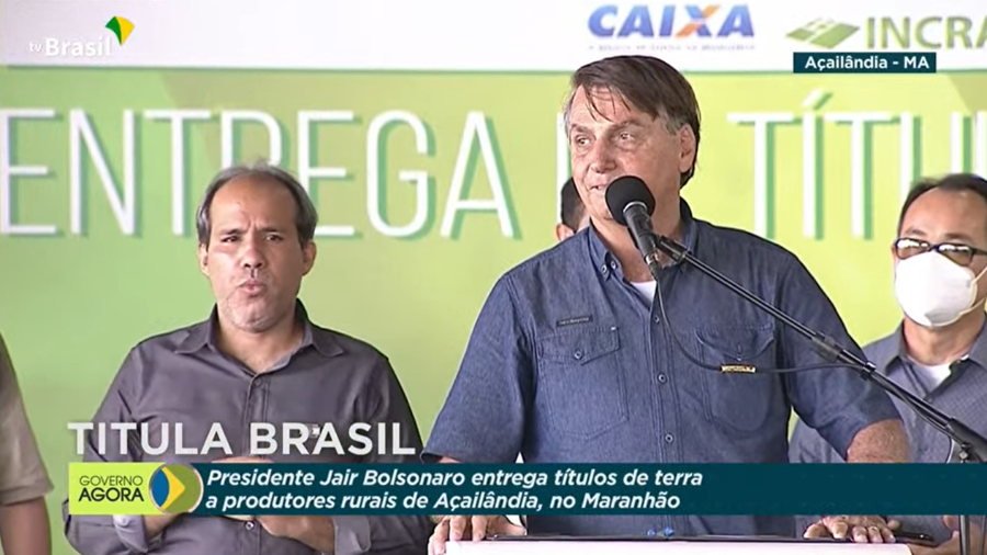 Governo do MA multa Bolsonaro por causar aglomeração e não usar máscara