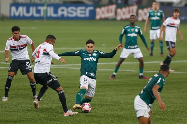 São Paulo e Palmeiras fazem a 1ª 'final do futuro' do futebol brasileiro