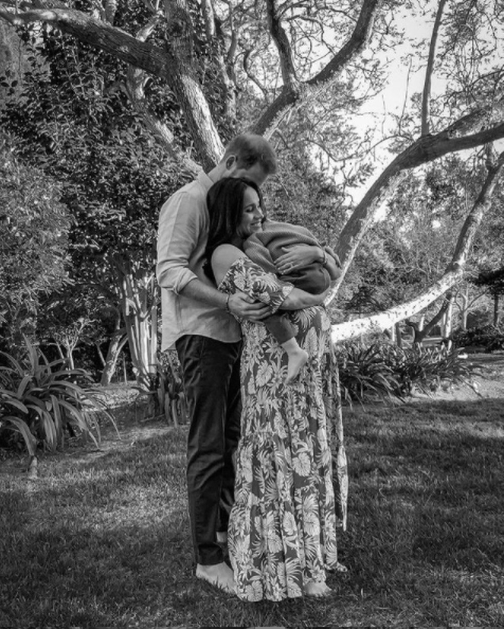 Príncipe Harry e Meghan anunciam nascimento de filha