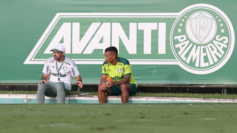 Craque potiguar que joga no Palmeiras pega Covid-19 pela segunda vez