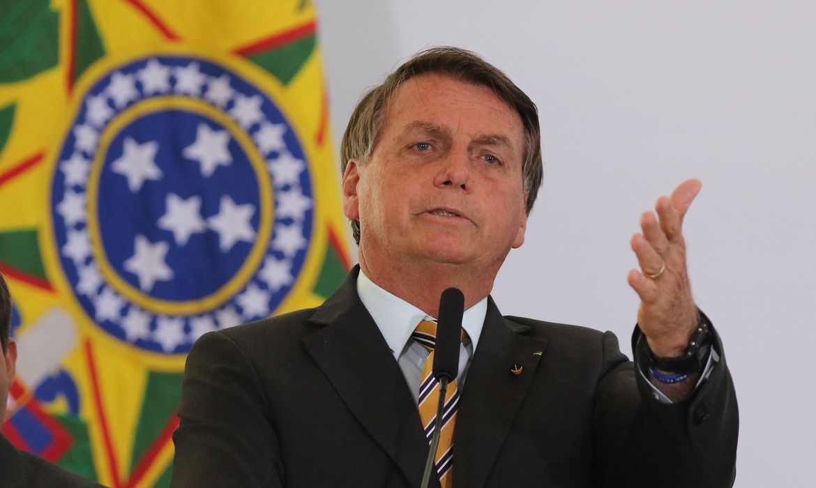Bolsonaro comenta morte de Lázaro Barbosa: "CPF cancelado!"