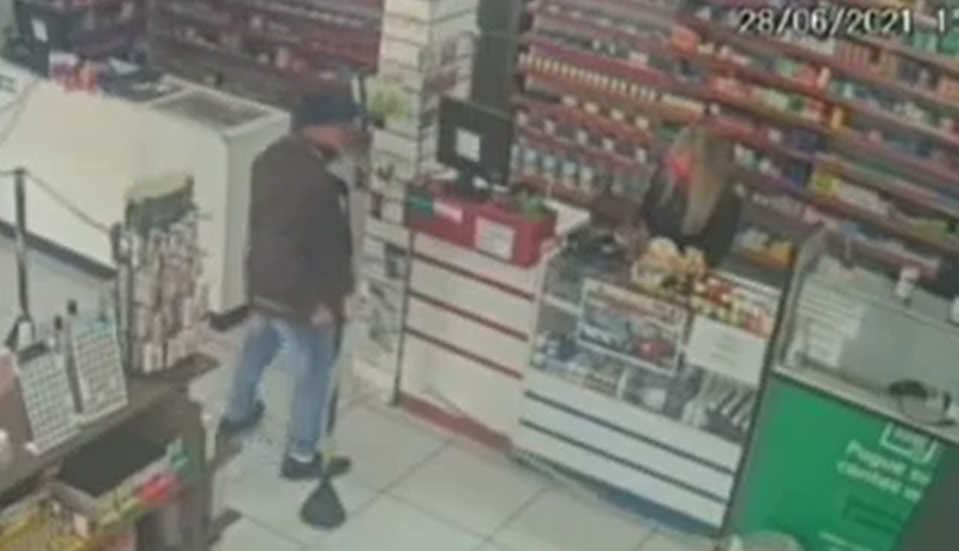 Vídeo mostra momento em que jornalista saca arma antes de atirar na ex-namorada