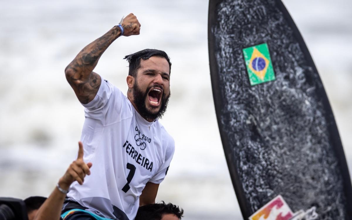 Potiguar Italo Ferreira conquista o 1º ouro do Brasil nos Jogos de Tóquio