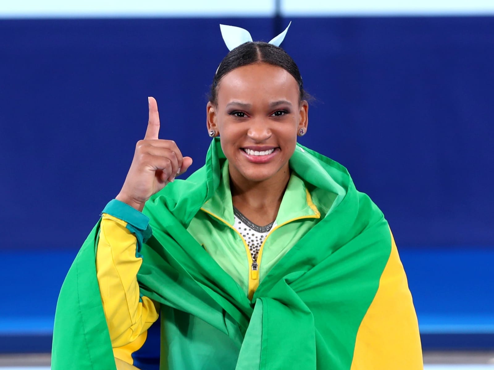Rebeca Andrade salta para a história e é ouro nas Olimpíadas de Tóquio
