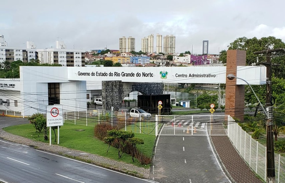 Governo Fátima tem saldo de R$ 238 milhões em julho e não paga atrasados porque não quer, diz Sindicato