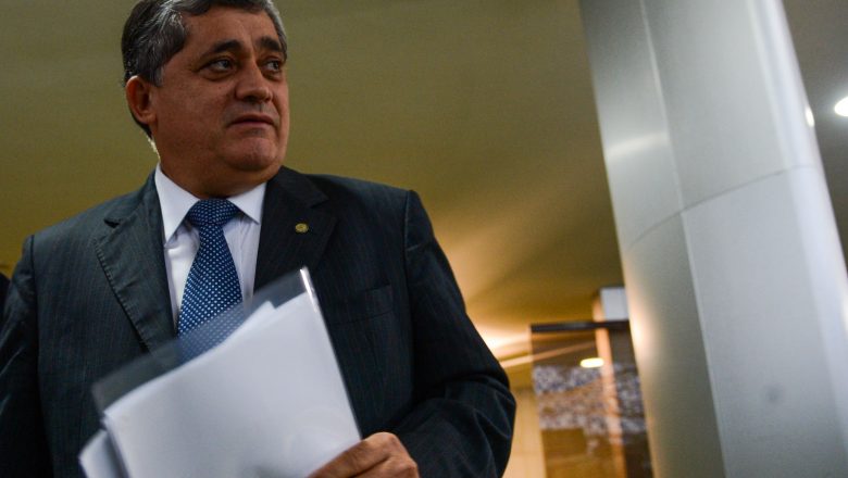 Justiça declara prescrição das penas no caso dos doláres na cueca de assessor do PT após 16 anos