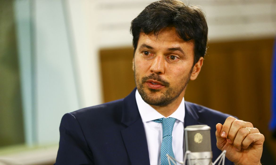 Eleições: Ministro cita dois nomes que têm "grande margem" em 2º turno contra Fátima
