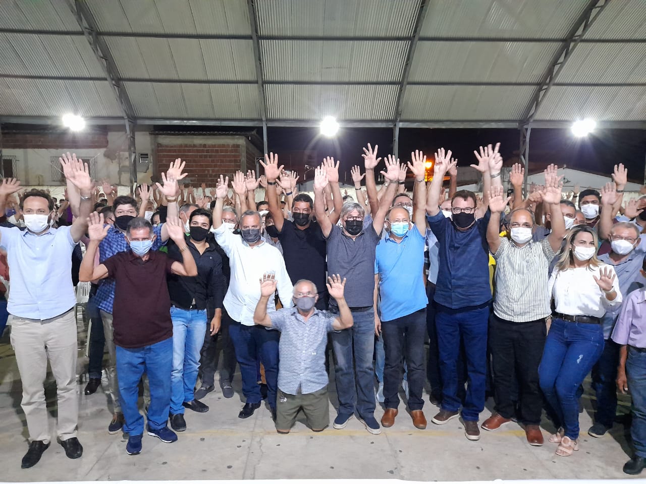 Em Santa Cruz, Tomba recebe Rogério Marinho, que  apresenta projeto da Adutora do Agreste Potiguar para lideranças