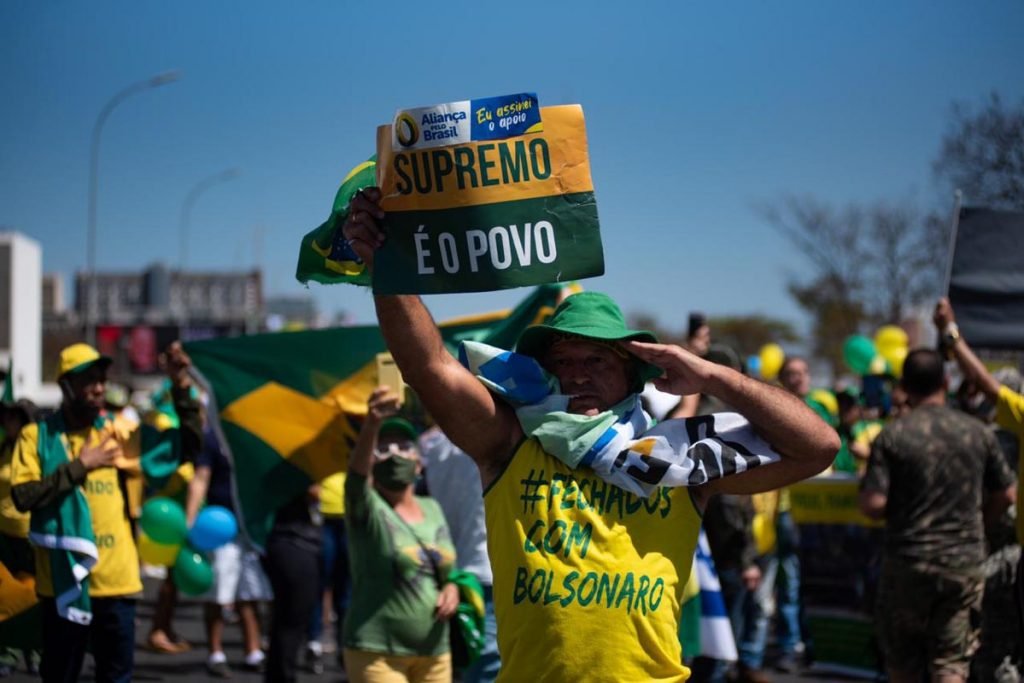 AO VIVO: Assista às manifestações favoráveis a Bolsonaro em Brasília e na Av. Paulista