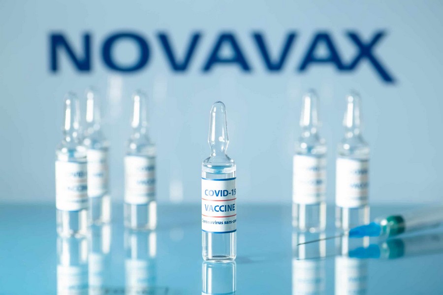 Farmacêutica inicia teste de vacina única contra gripe e Covid-19