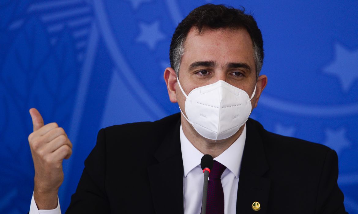 Pacheco diz que conversará com Alcolumbre sobre sabatina de Mendonça
