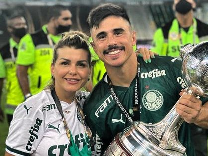 Jogador do Palmeiras lamenta morte do filho: 'Pior notícia de nossas vidas'