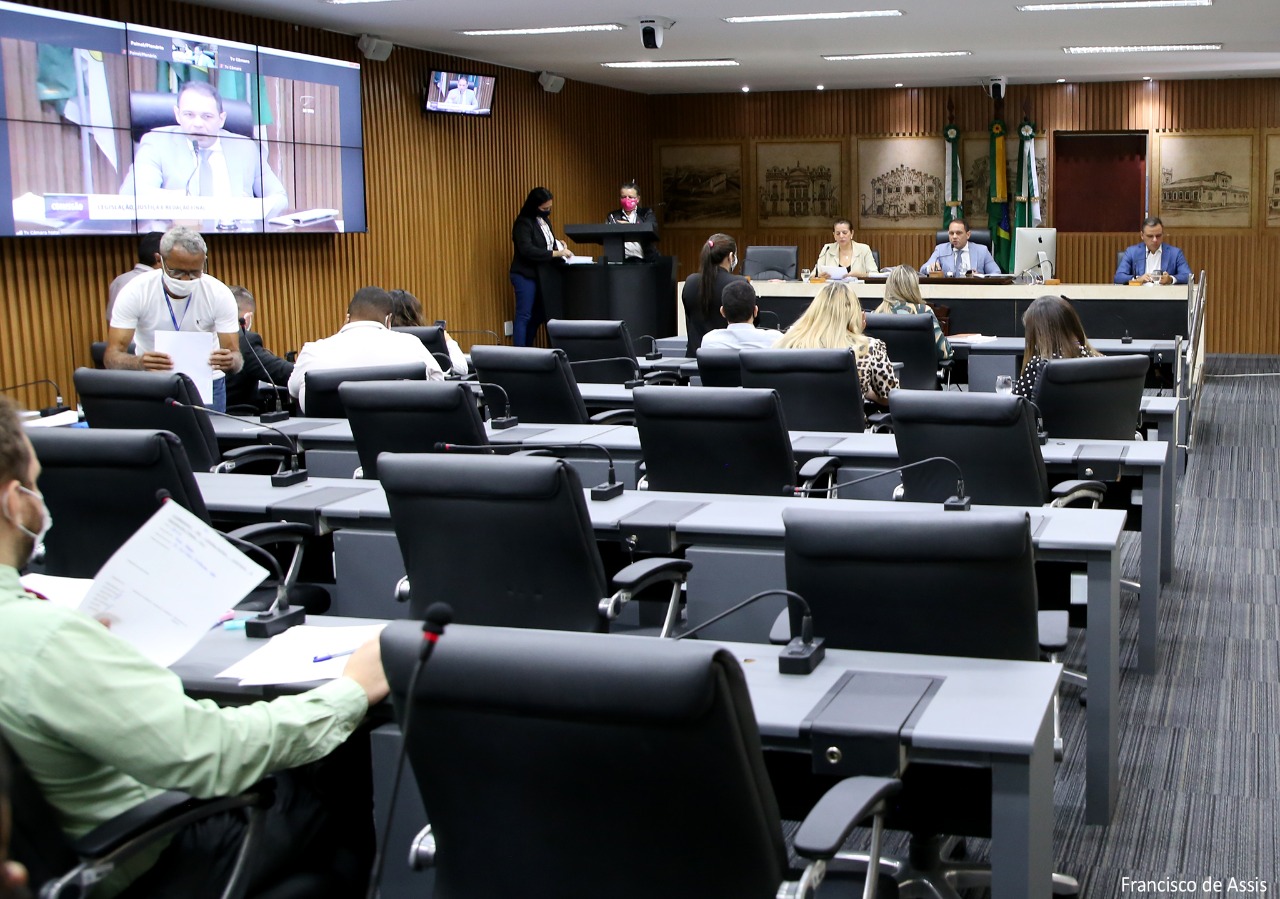 Comissão da Câmara de Natal aprova projetos para educação, inclusão e defesa da mulher