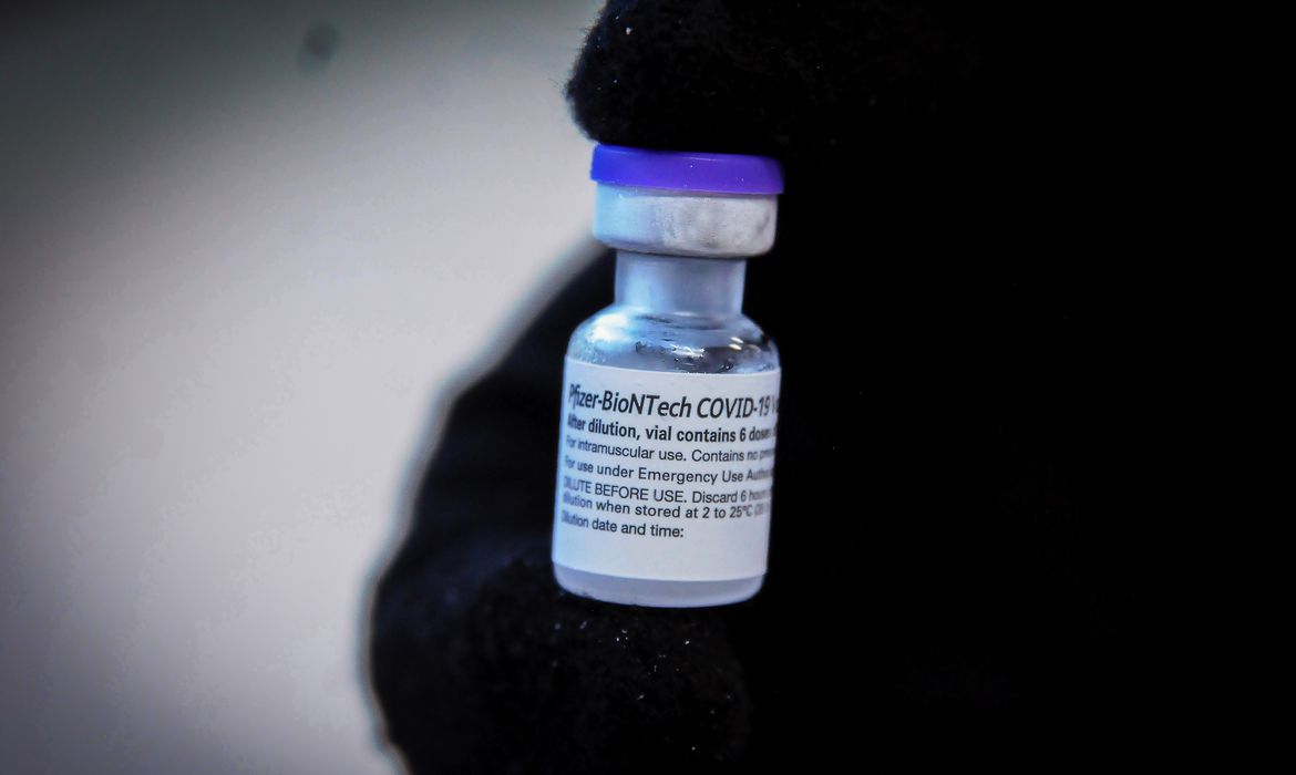 Vacina da Pfizer contra covid-19 é 91% eficaz em crianças, aponta estudo