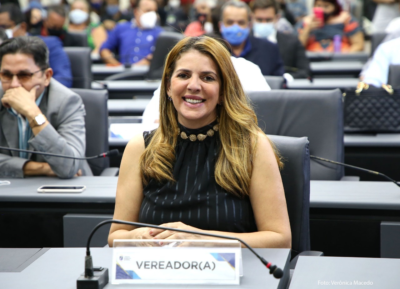 Emendas da vereadora Nina garantem ações de proteção à causa animal
