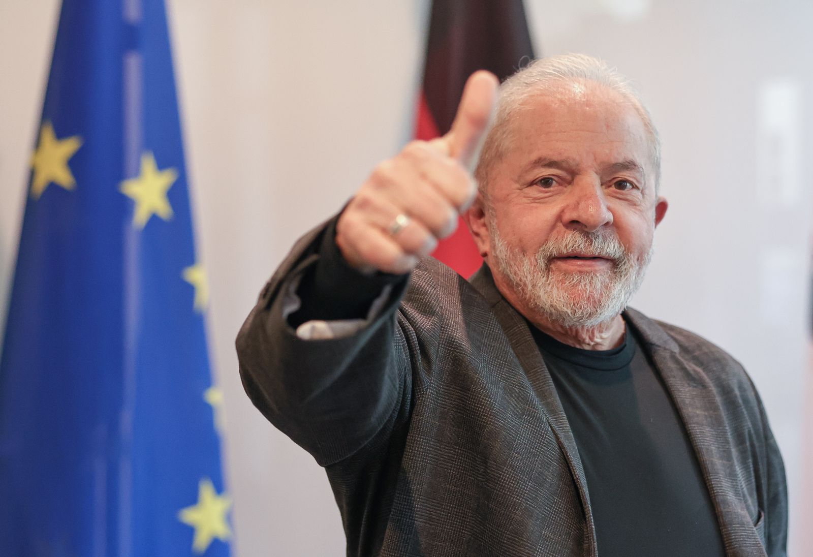'Rouba e fica livre para ameaçar a liberdade' diz senador do RN após Lula falar em regulamentar redes sociais