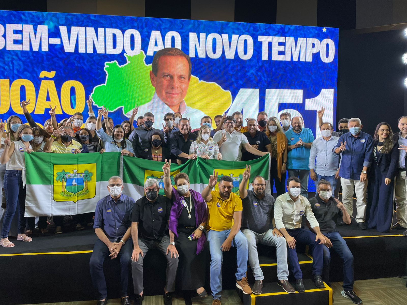Comitiva Potiguar que foi votar nas Previas do PSDB chama a atenção de João Doria