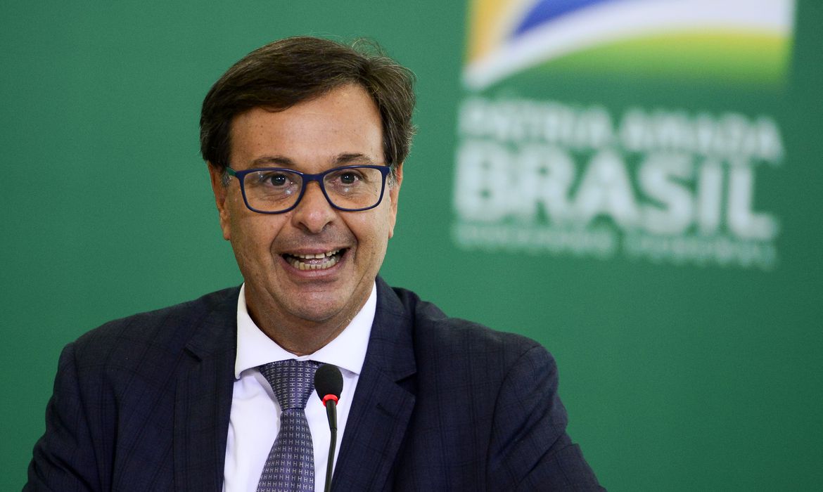 Ministro do Turismo ataca Lula: “Safado, ex-presidiário e cachaceiro”