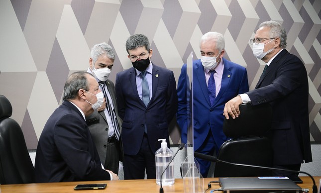 Tribunal de Haia veta visita de senadores da CPI da Covid à Corte para entrega de relatório