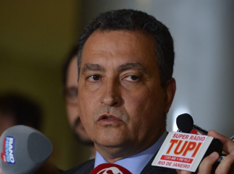 'Ficou impossível', diz governador sobre carnaval na Bahia em 2022