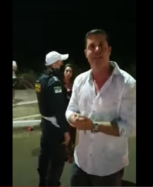 VÍDEO:  Deputado dá “carteirada” e grita com PMs em São Miguel do Gostoso