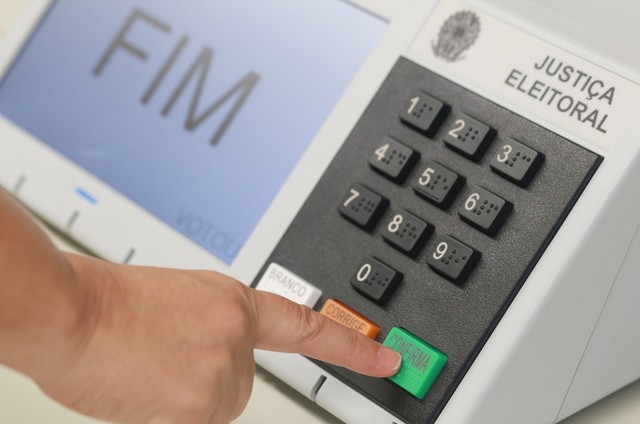 Confira os partidos que mais ganharam e perderam filiados em 2021