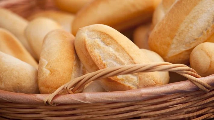 É saudável comer pão todos os dias? Resposta de nutricionista vai surpreender muitos