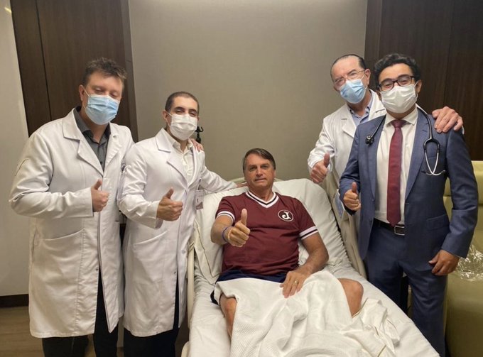 Bolsonaro recebe alta de hospital