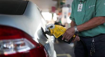 Petrobras anuncia aumento nos preços da gasolina e do diesel