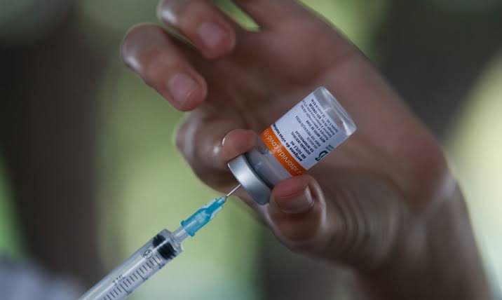 Crianças foram vacinadas com doses para adultos na Paraíba