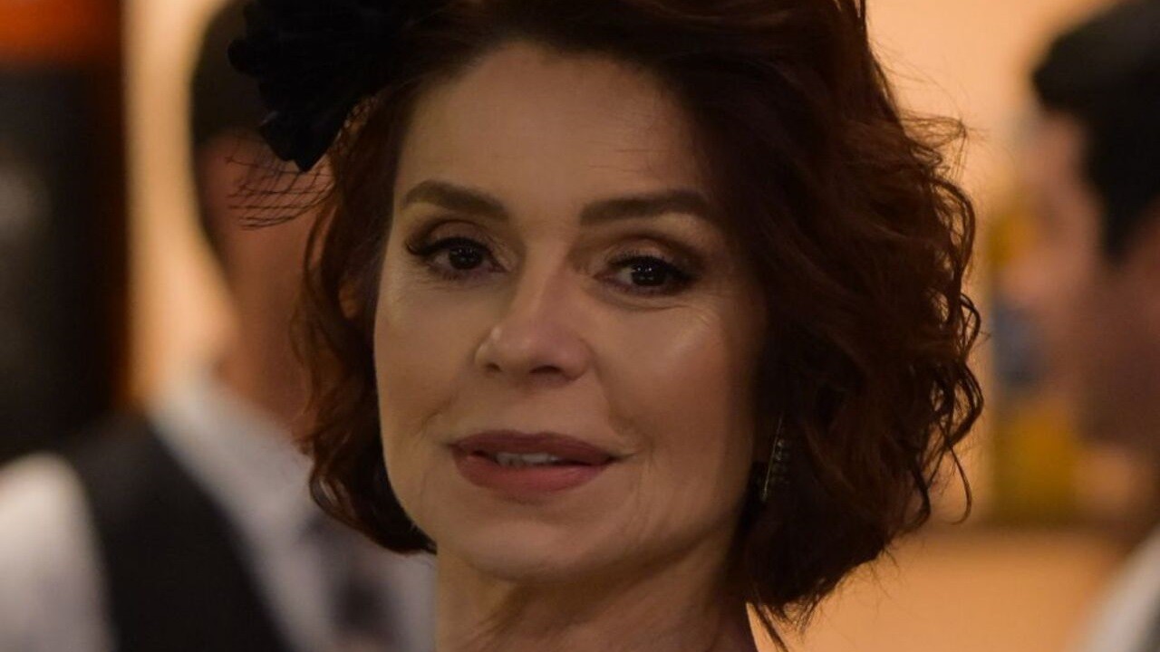 Atriz brasileira consagrada morre aos 64 anos