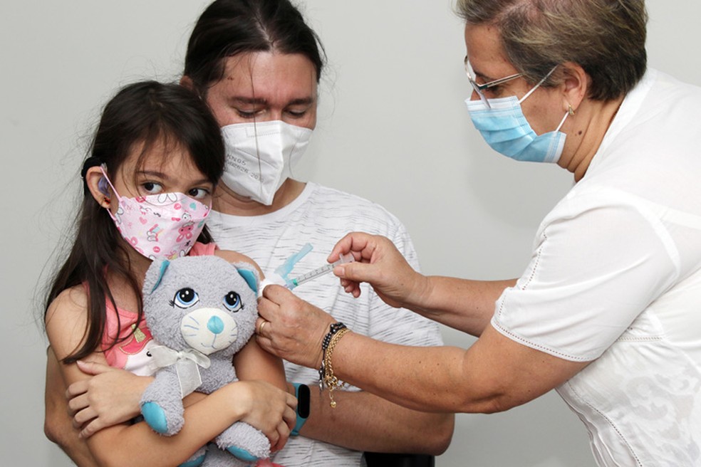 Datafolha: 79% dos brasileiros apoiam vacinação de crianças de 5 a 11 anos contra Covid
