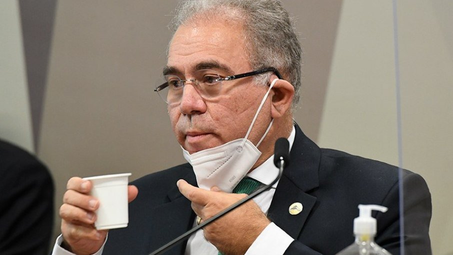 Saúde afirma que deve comprar vacina da CoronaVac para crianças