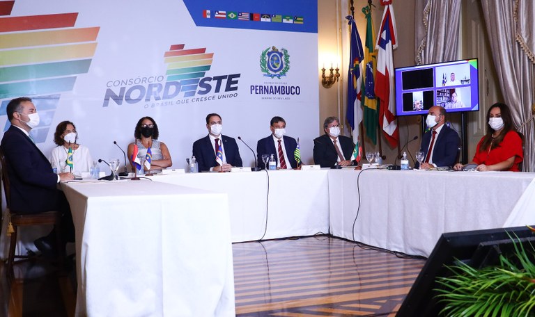 Governador de Pernambuco toma posse como presidente do Consórcio Nordeste