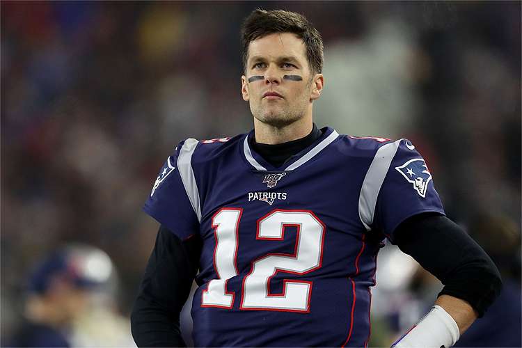 Tom Brady decide se aposentar após 22 temporadas, diz a liga; atleta não se manifesta