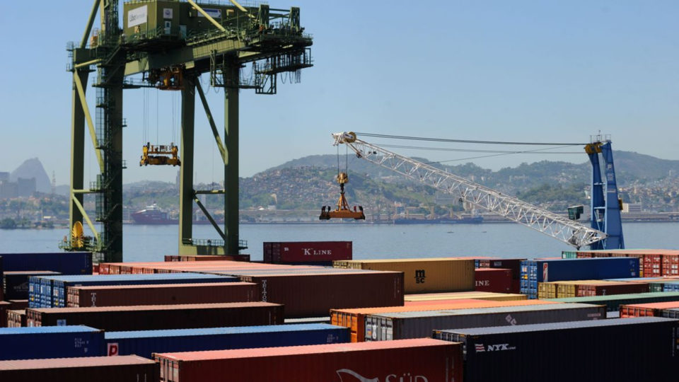 Comércio entre Brasil e Estados Unidos bate recorde em 2021