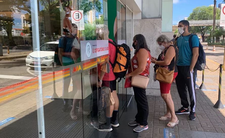 Juiz manda Prefeitura de Natal cobrar passaporte vacinal no comércio