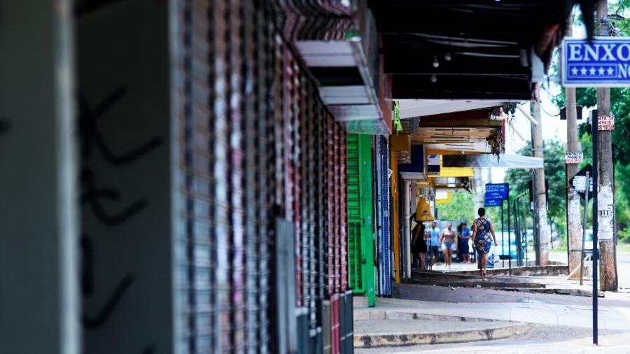 Estudo afirma que 'lockdowns' tiveram pouco ou nenhum efeito na mortalidade por Covid