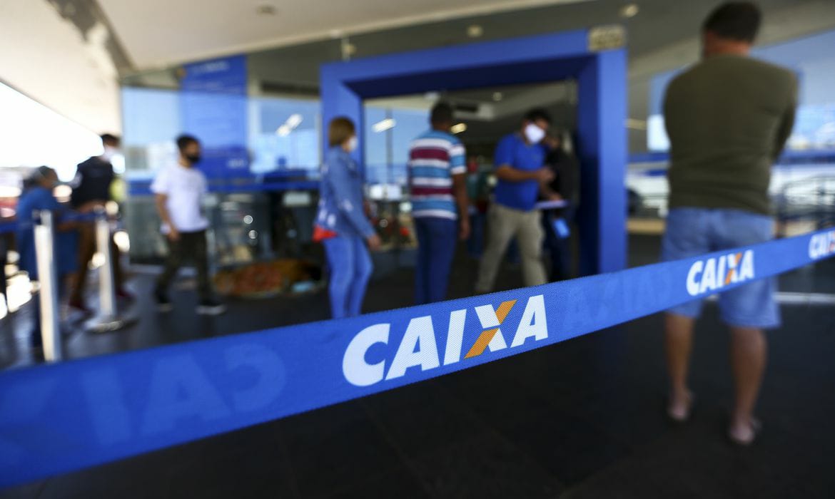 Pagamento do abono salarial começa hoje