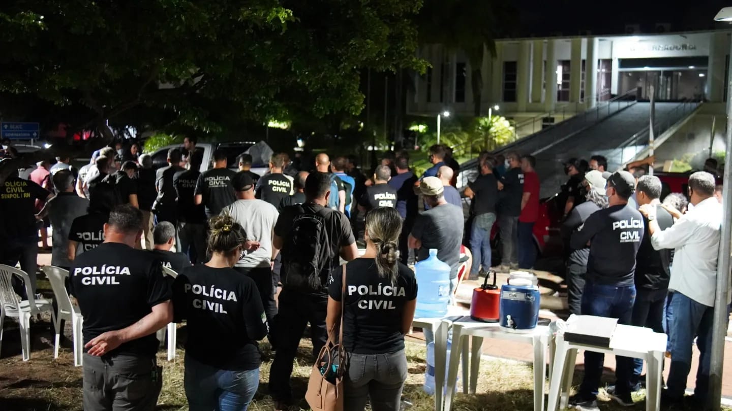 Policiais se revoltam contra proposta do Governo, citam desrespeito do vice e cobram presença de Fátima em reunião