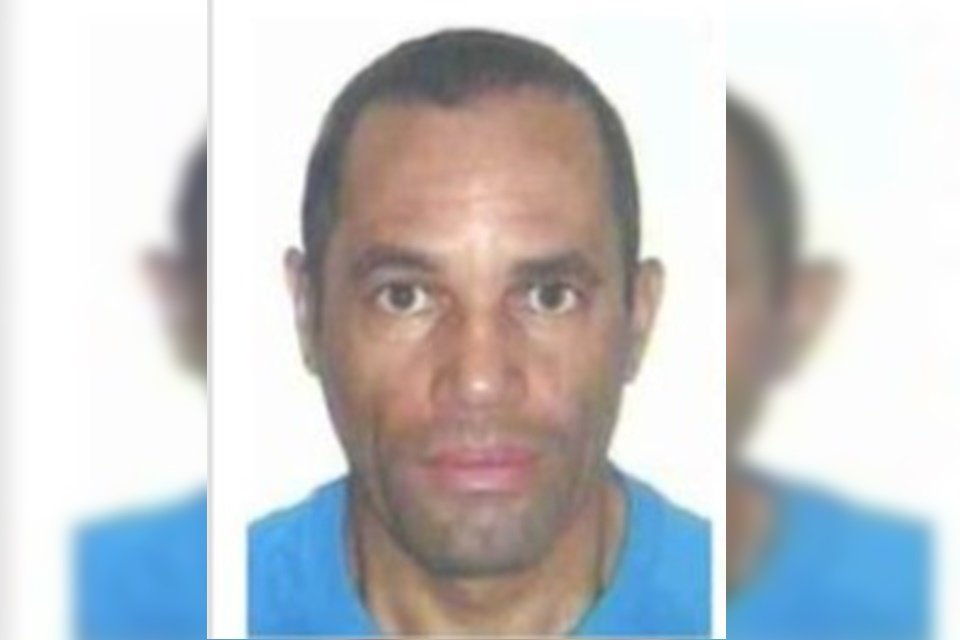Sargento da PM é suspeito de matar família, colocar fogo na casa e depois cometer suicídio