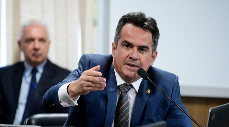 Ministro de Bolsonaro diz que país conseguiu vencer a "pandilmia", referindo-se à ex-presidente Dilma