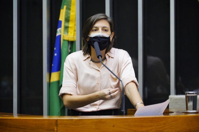 Natalia Bonavides defende nota da Juventude do PT contra aliança entre Fátima e "Oligarquia Alves"