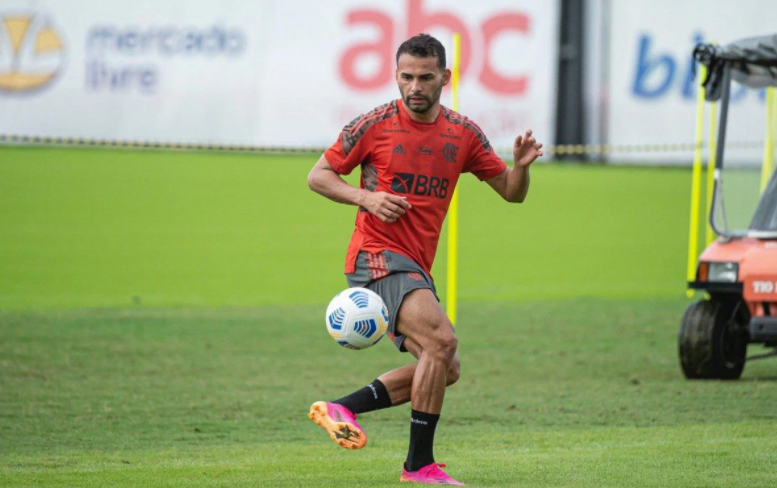 Flamengo tem desfalque para decisão da Supercopa no domingo (20)