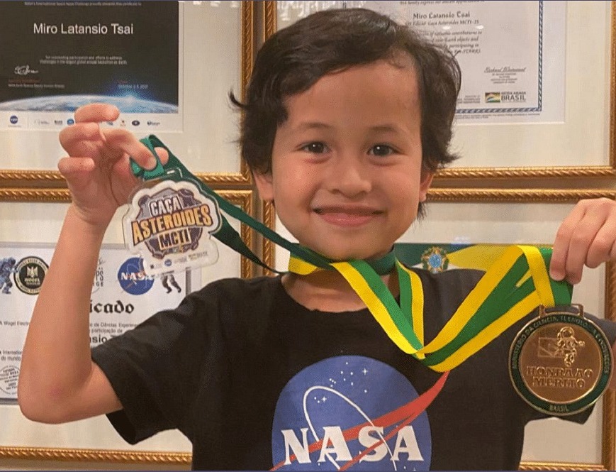 VÍDEO: Brasileiro de 5 anos é o mais novo caçador de asteroides do mundo