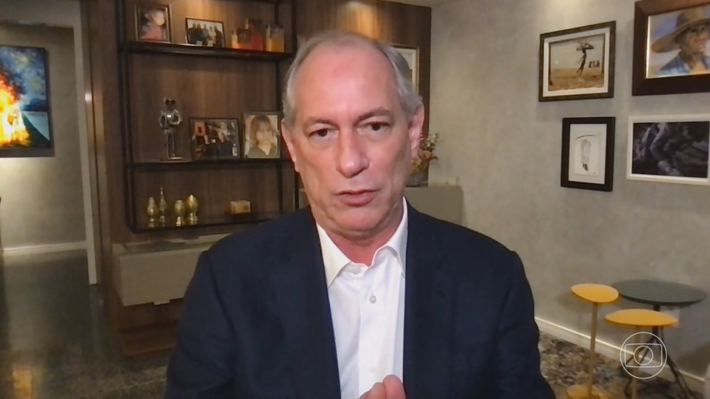 Justiça anula mandado de busca e apreensão contra Ciro Gomes