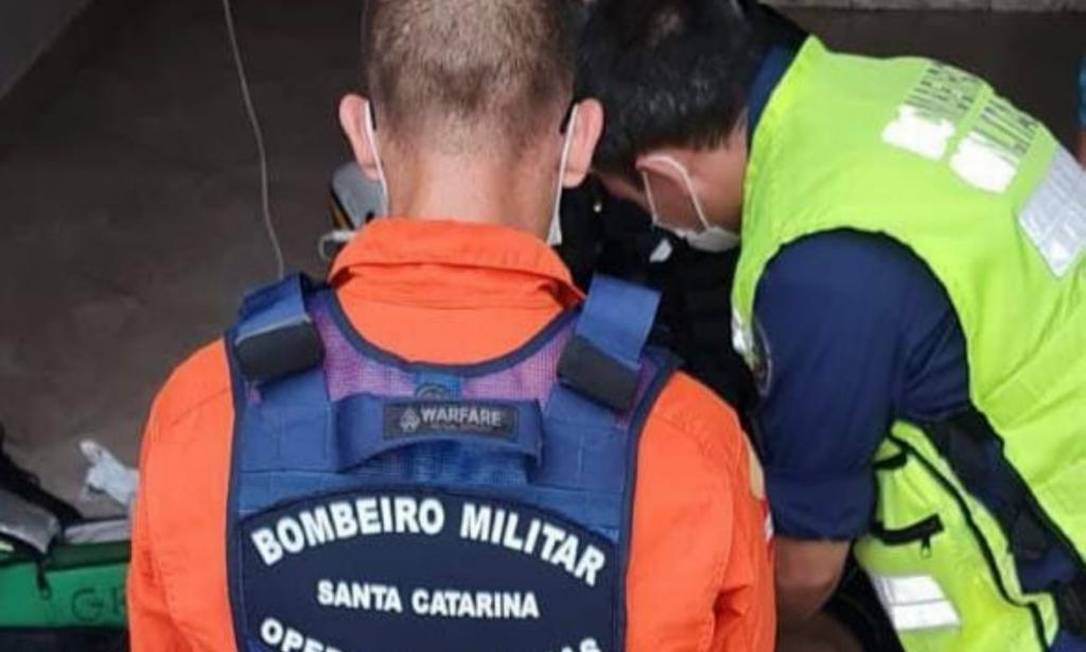 Rapaz de 24 anos morre após se engasgar com biscoito